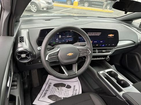 New 2026 Chevrolet Equinox EV LT w/ Comfort Package image 13