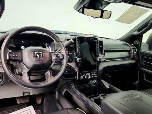 Used 2024 RAM 2500 Limited image 13