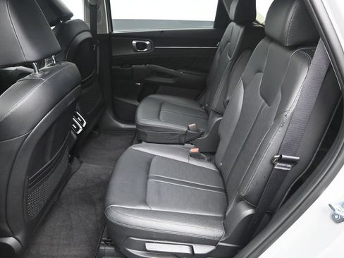 Certified 2026 Kia Sorento SX AWD/4WD image 31