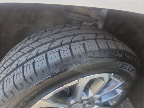 Used 2023 GMC Acadia Denali w/ Trailering Package AWD/4WD image 28
