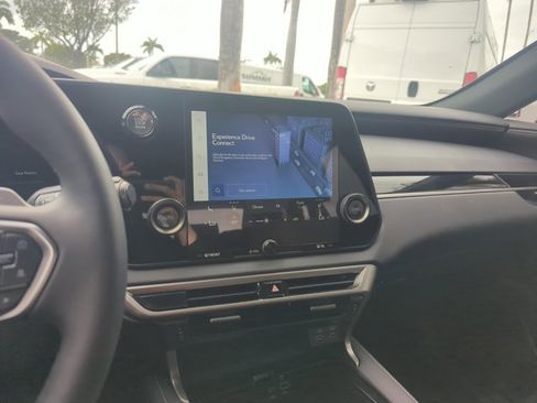 Used 2025 Lexus RX 350 FWD w/ Technology Package image 10