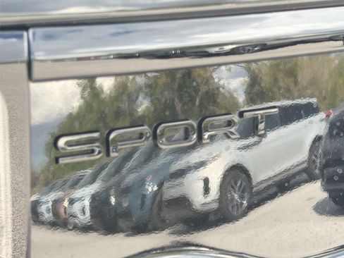 New 2026 Land Rover Discovery Sport Landmark image 11