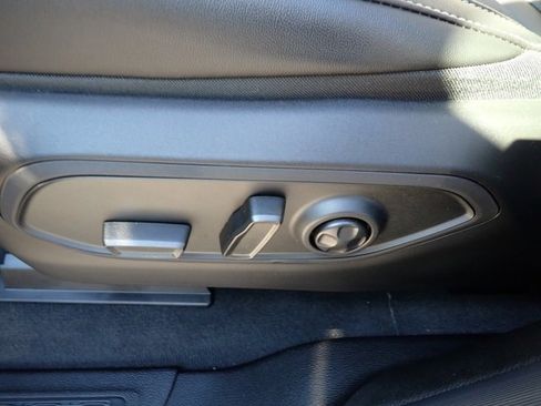 New 2025 Jeep Grand Cherokee L Altitude image 16