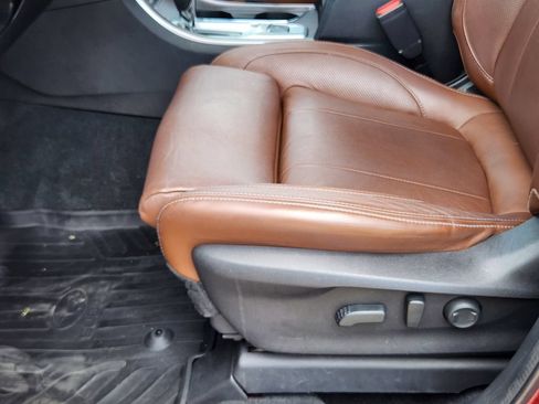 Used 2019 Subaru Ascent Touring AWD/4WD image 9