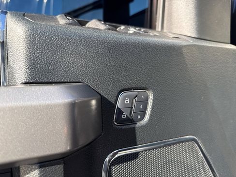 Used 2017 Ford F350 Platinum w/ Platinum Ultimate Package image 14