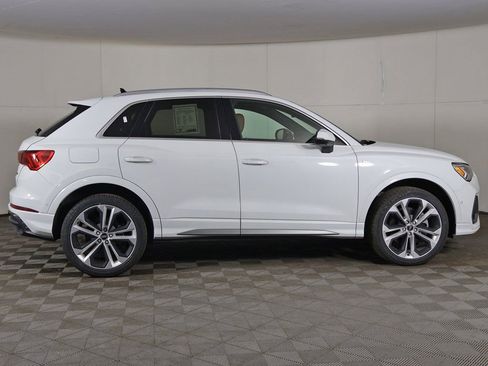 Used 2021 Audi Q3 2.0T Premium Plus image 19