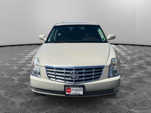 Used 2010 Cadillac DTS FWD image 8