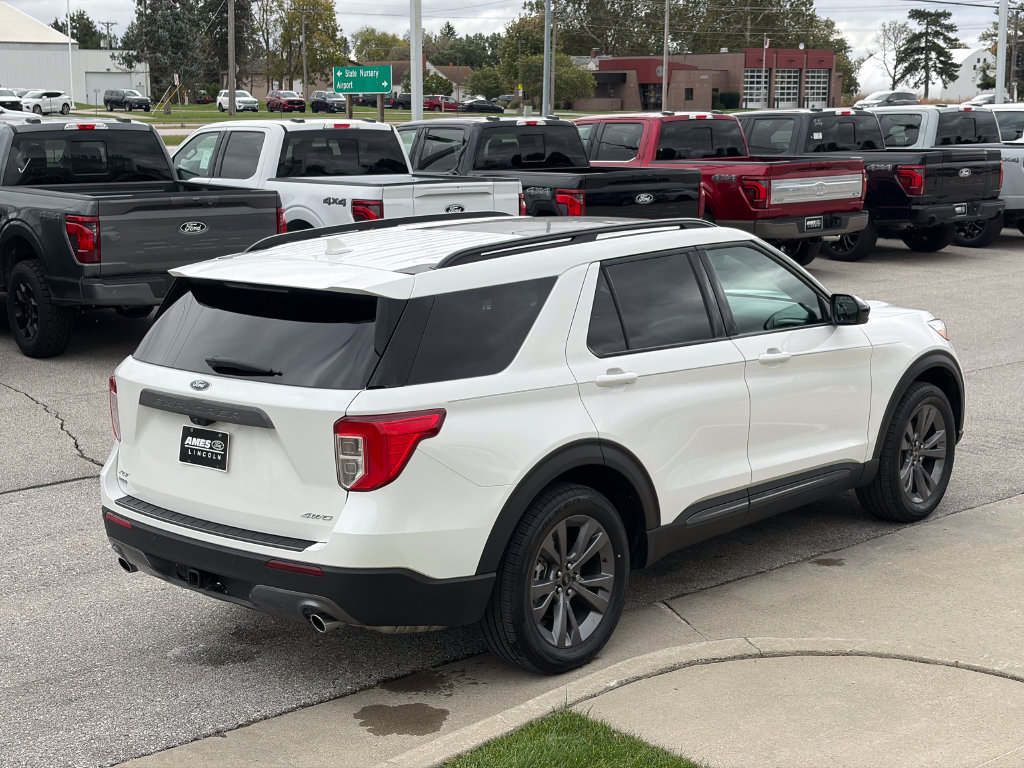 Certified 2023 Ford Explorer XLT w/ Equipment Group 202A AWD/4WD image 6