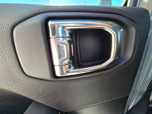 New 2026 Jeep Gladiator Sahara image 24