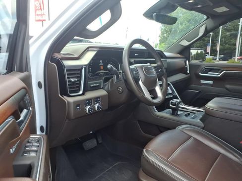 Used 2024 GMC Sierra 1500 Denali w/ Denali Reserve Package AWD/4WD image 6