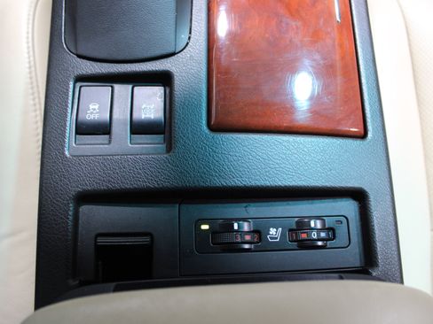 Used 2012 Lexus RX 350 AWD w/ Premium Pkg image 24