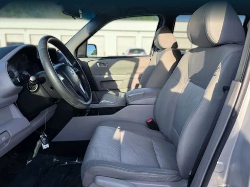Used 2012 Honda Pilot LX image 2