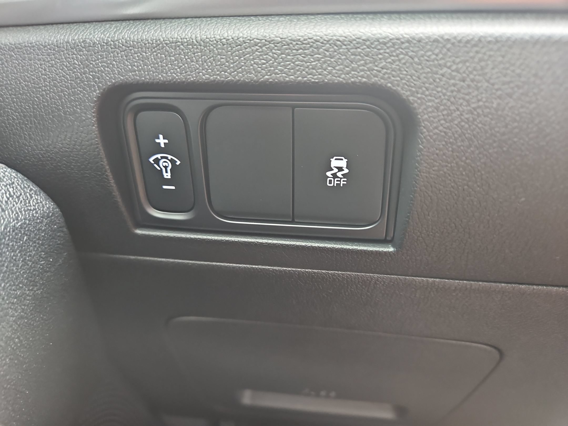 Used 2025 Kia Sorento S w/ Panoramic Sunroof Package FWD image 26