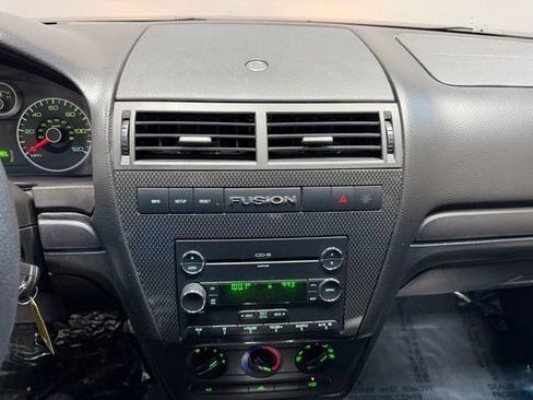 Used 2009 Ford Fusion SE image 26