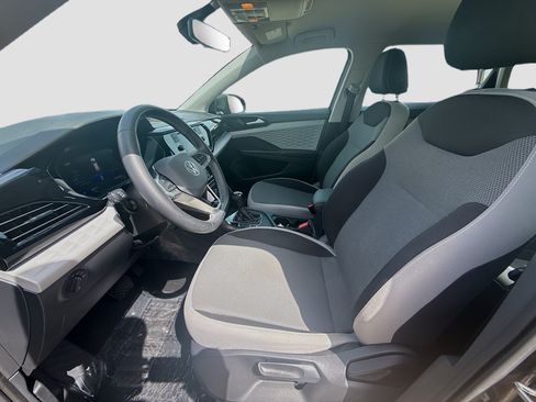 Used 2023 Volkswagen Taos S FWD image 18