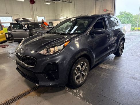 Used 2020 Kia Sportage LX FWD image 3