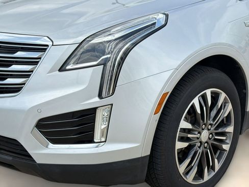 Used 2017 Cadillac XT5 Premium Luxury image 11