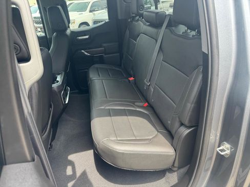 Used 2019 GMC Sierra 1500 SLT w/ SLT Premium Package AWD/4WD image 28