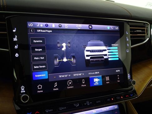 New 2024 Jeep Grand Wagoneer L Series III w/ Rear Seat Video Group 1 image 43