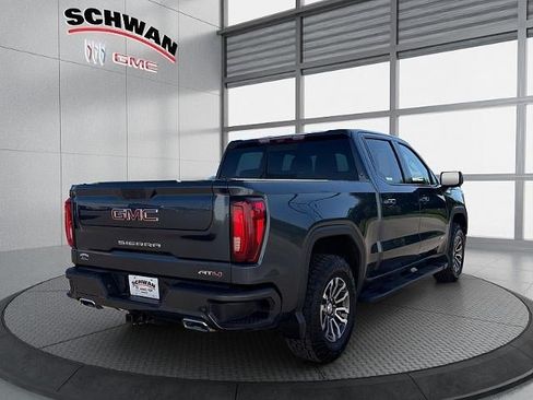 Used 2021 GMC Sierra 1500 AT4 w/ AT4 Value Package AWD/4WD image 4