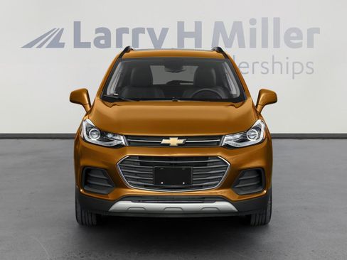 Used 2018 Chevrolet Trax LT w/ Driver Confidence Package FWD image 7