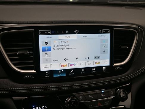 New 2026 Chrysler Pacifica Select FWD image 12