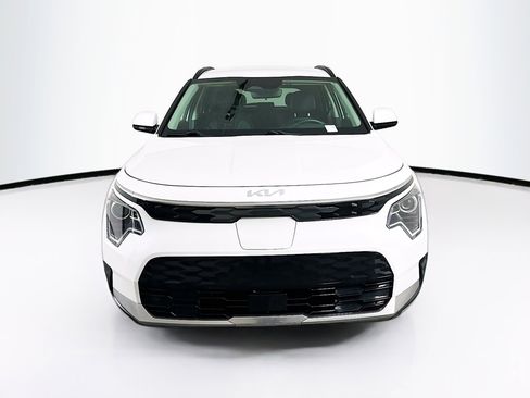 Used 2023 Kia Niro Wind image 2