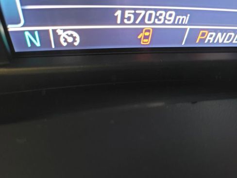 Used 2019 Chevrolet Tahoe LS image 3