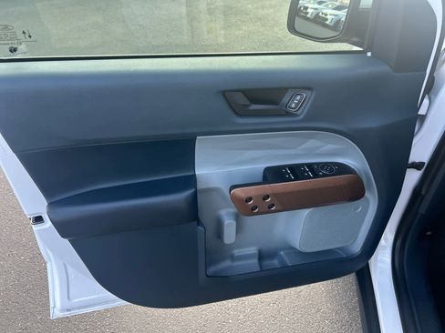 Used 2022 Ford Maverick Lariat w/ Equipment Group 500A Standard image 24