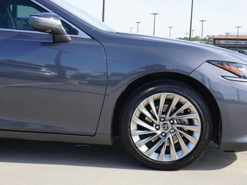 Certified 2023 Lexus ES 350 Ultra Luxury image 9