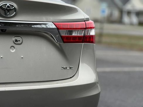 Used 2014 Toyota Avalon XLE Touring FWD image 9