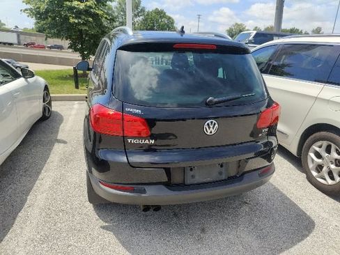 Used 2017 Volkswagen Tiguan Wolfsburg Edition AWD/4WD image 9