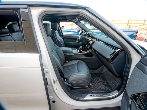 New 2025 Land Rover Range Rover Sport Dynamic SE image 40