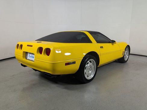 Used 1996 Chevrolet Corvette Coupe image 8