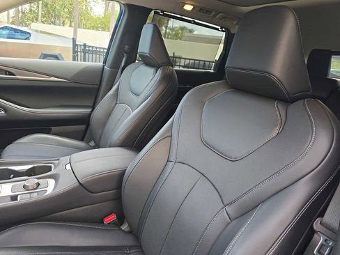 Certified 2026 INFINITI QX60 Luxe w/ Cargo Package image 17