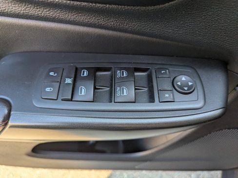 Used 2021 Jeep Cherokee Trailhawk w/ Sun, Sound & Nav Group AWD/4WD image 10