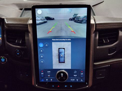 Used 2024 Ford Expedition King Ranch image 35