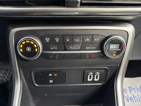 Used 2018 Ford EcoSport SE w/ SE Convenience Package image 23
