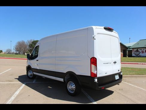 Used 2023 Ford Transit 250 Medium Roof AWD image 3