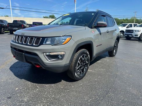 Used 2020 Jeep Compass Trailhawk w/ Leather Interior Group AWD/4WD image 7