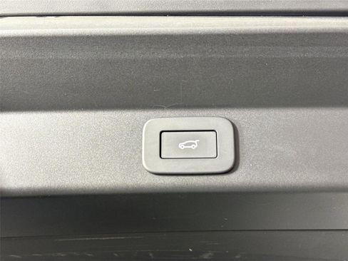 Used 2024 Land Rover Range Rover Sport Dynamic SE image 55