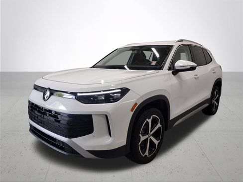 New 2026 Volkswagen Tiguan SE AWD/4WD image 2