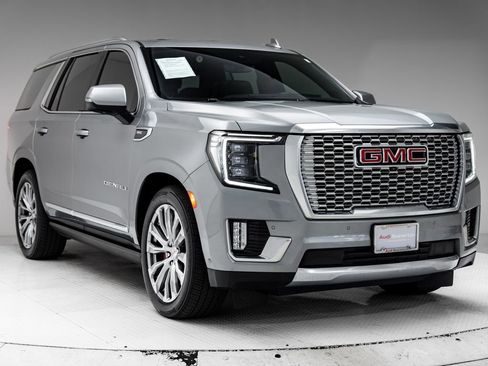 Used 2023 GMC Yukon Denali w/ Denali Reserve Package AWD/4WD image 39