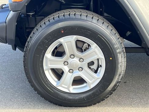 Used 2020 Jeep Wrangler Unlimited Sport S image 38