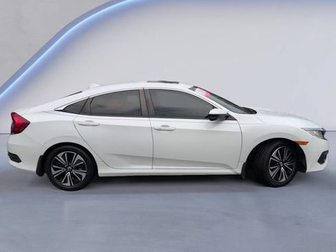 Used 2018 Honda Civic EX-L image 3