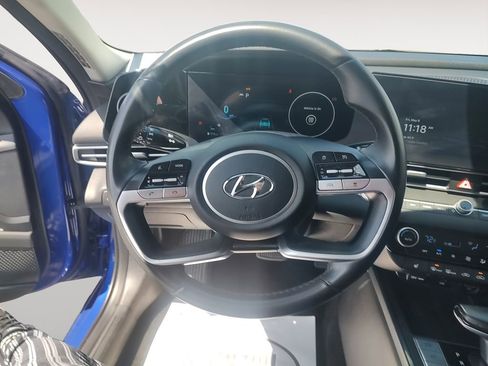 Used 2023 Hyundai Elantra SEL w/ Convenience Package FWD image 12