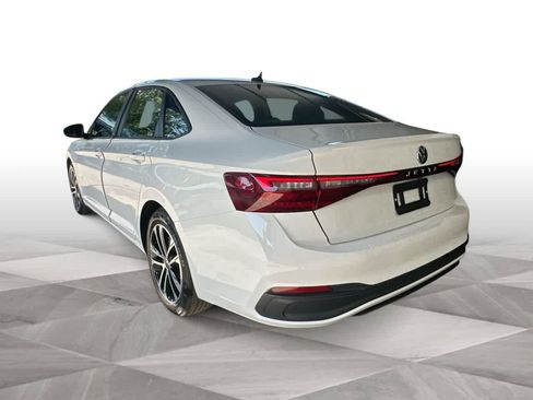 Used 2025 Volkswagen Jetta Sport FWD image 6