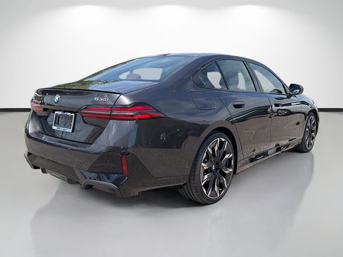 New 2026 BMW 530i xDrive w/ M Sport Package image 3
