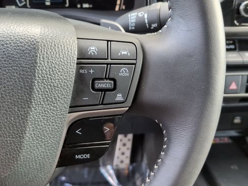 Certified 2025 Toyota Camry SE image 23