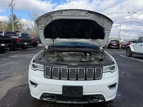 Used 2018 Jeep Grand Cherokee Overland image 21